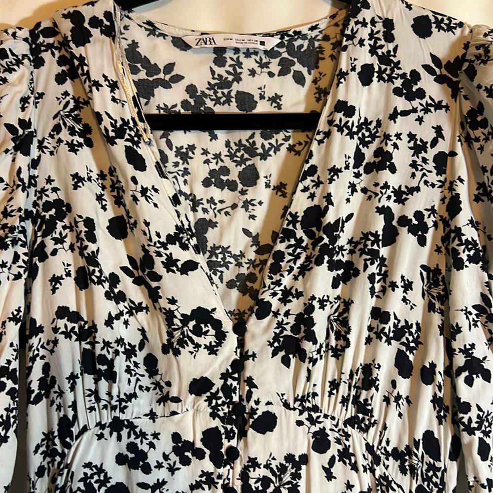 Zara Black & White Floral Button-Front Midi Dress, Size M (Fits Like S)
